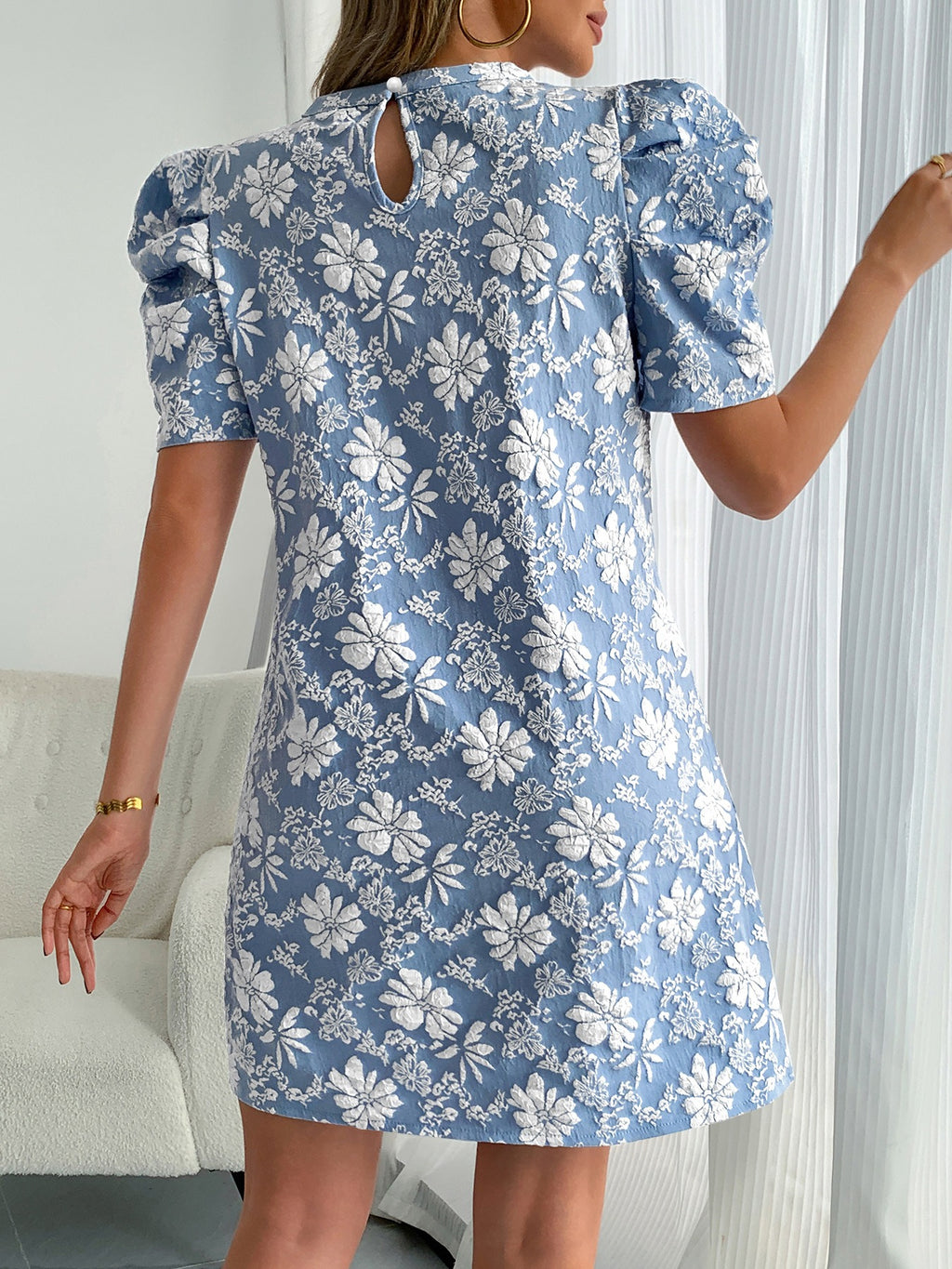 Women’s 2026 Summer Floral Textured Puff Sleeve Round Neck Mini Dress