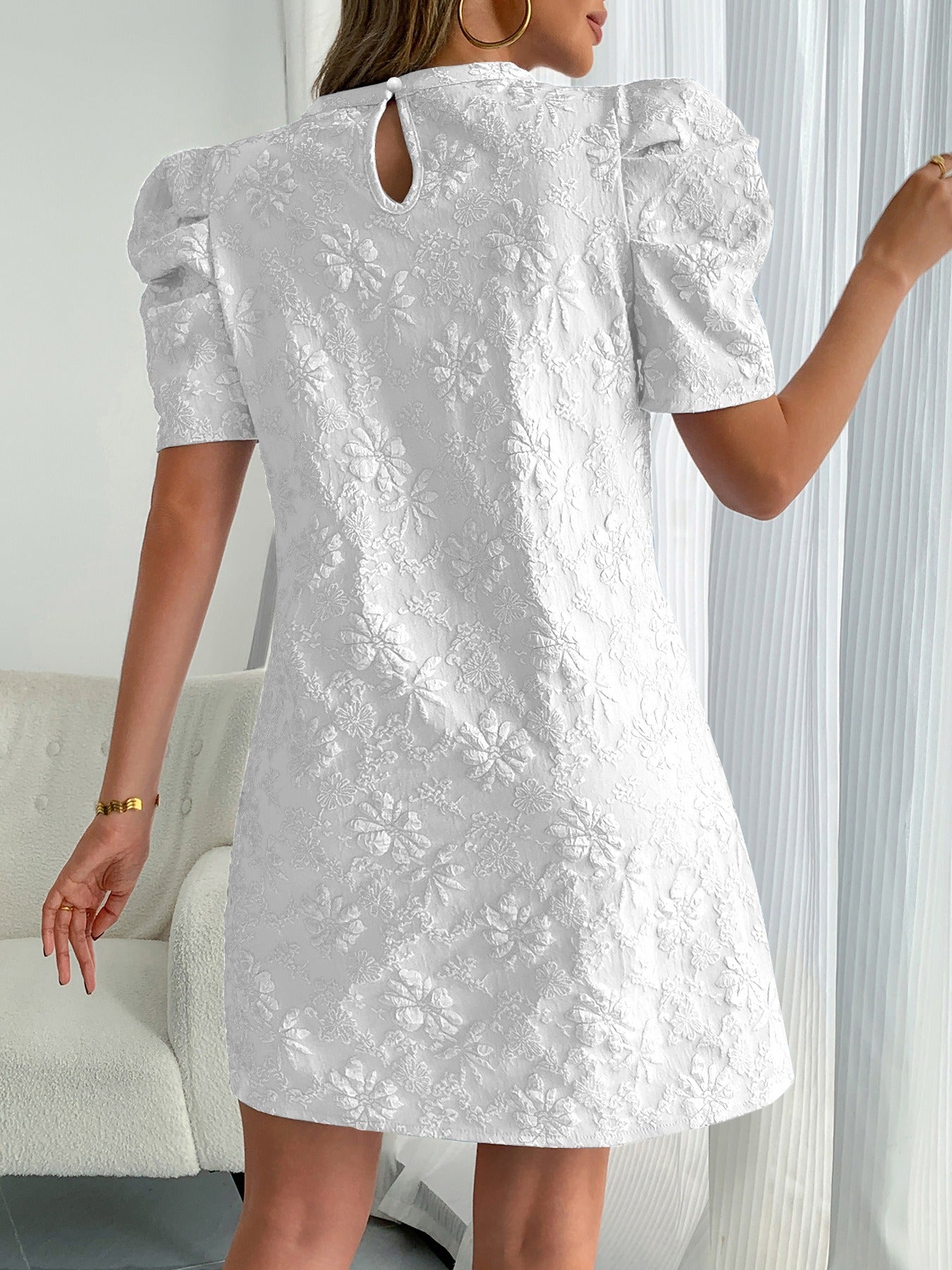 Women’s 2026 Summer Floral Textured Puff Sleeve Round Neck Mini Dress